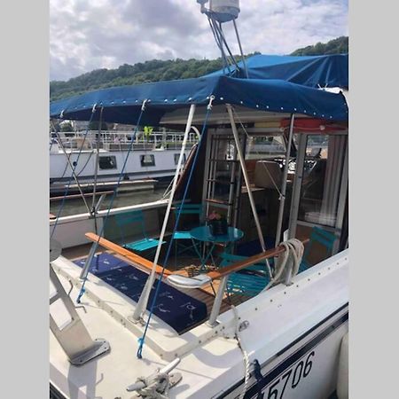 Bateau  Tsilaosa Au Coeur De Namur Hotel Екстериор снимка