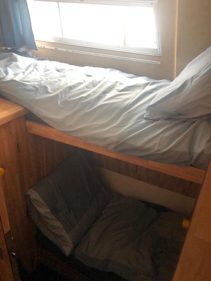 Bateau  Tsilaosa Au Coeur De Namur Hotel Екстериор снимка